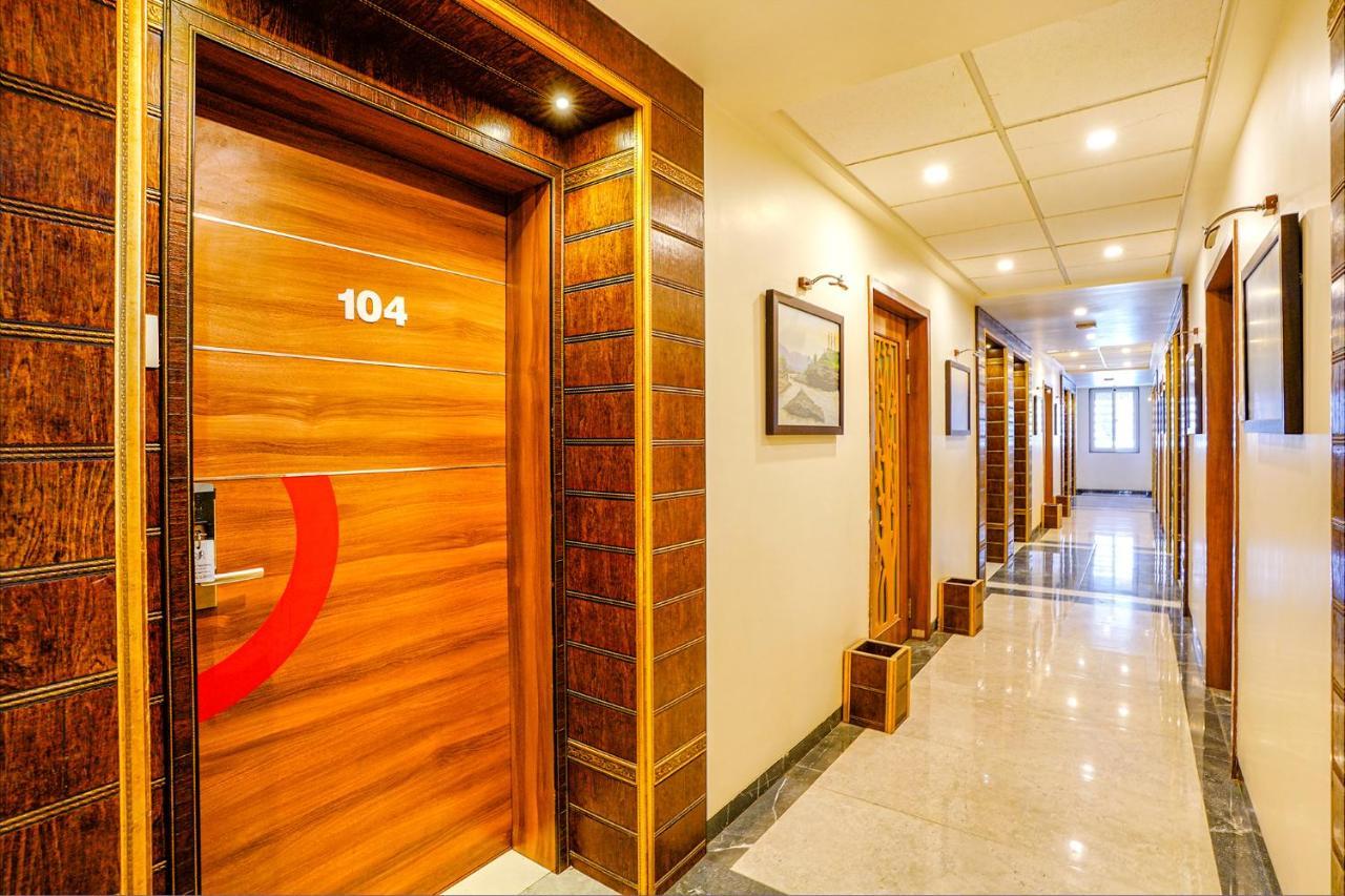 Fabhotel Ramjis Residency 나식 외부 사진